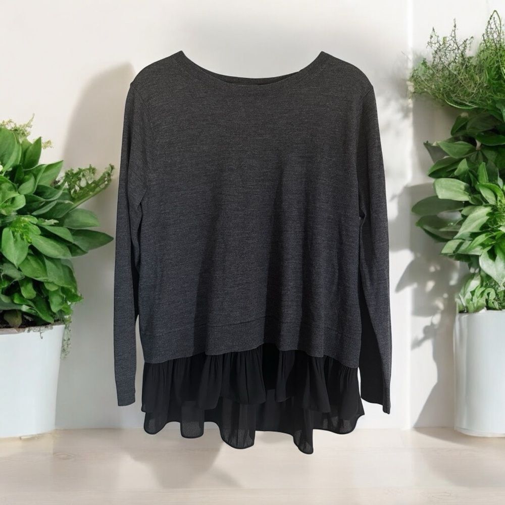 Club Monaco Wool Black Gray Split Back‎ Tiered Hem Pull Over Sweater Medium